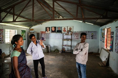 Annuradapal, a health worker, had gone to the Primary Government school in the remote vilage of Kuchcharass to distribute mosquito nets to the students. But the teachers and other staff had gone on strike that day. So, only few students were present in the school. Annuradapal and Ravina Sodi, an Anganwadi helper, asked some of the them to go to the village and bring the other students. 

Gadiras tehsil.