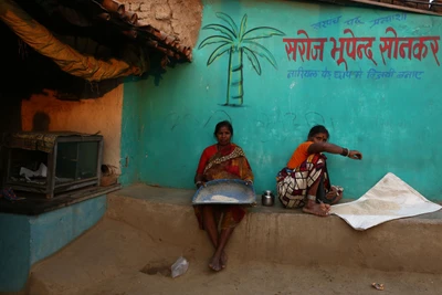  An evening in Jhulem village, 25 KM away from Raipur. 
