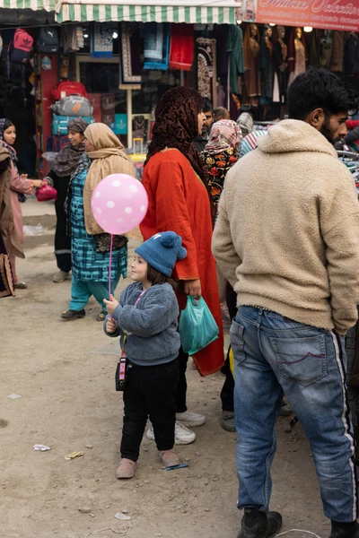 Market near bus stand, Srinagar/2023