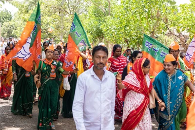 Municipal election campaig, taken from Kalimela. Most of the participants are Bengalis, once settled here in Malkangiri district as part of Dandakarunya project./2022  