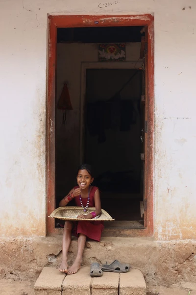 Sheeba. Taken from Kotamala ooru. 2015